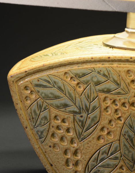 Gold Keystone Lamp - detail